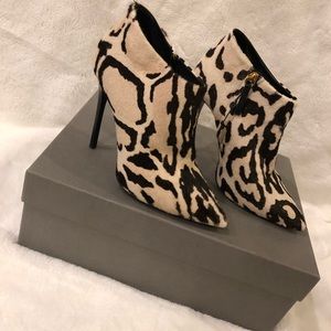 Giuseppe zinottie ankle leopard boots